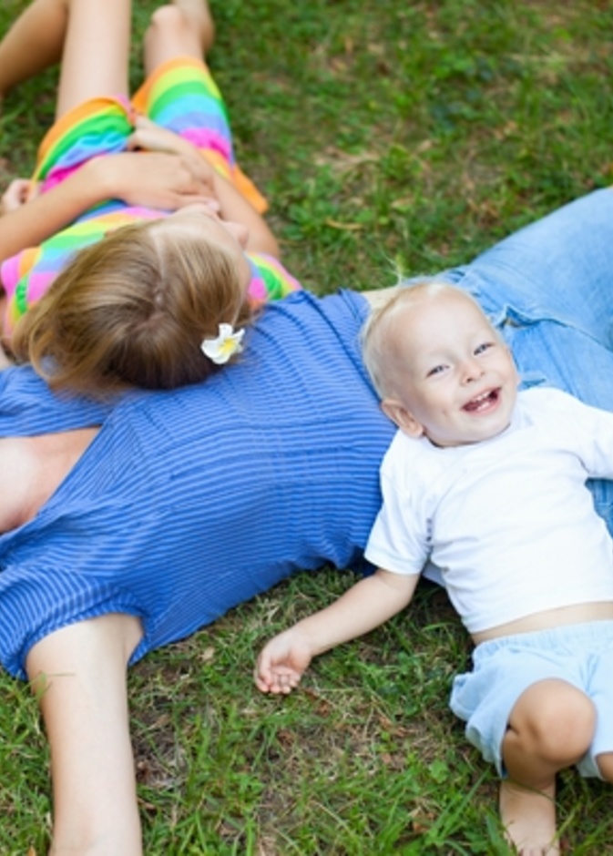  الخيارة أو الفؤوسة  أيهما أقرب لست الحبايب في عيدها؟