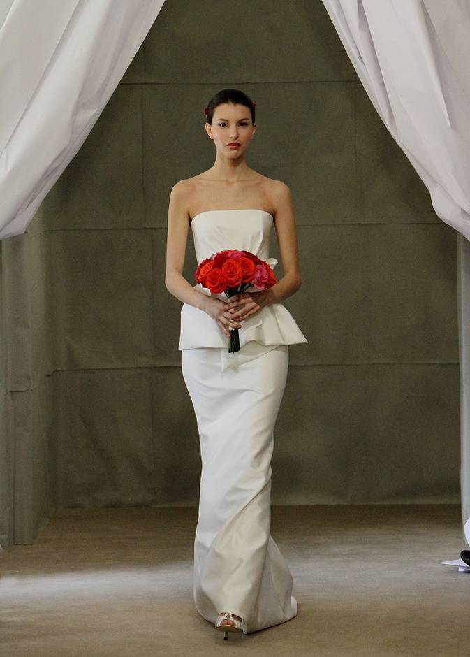 العارضة ISIS بفستان زفاف كرولينا هريرا تشكيلة ربيع 2013