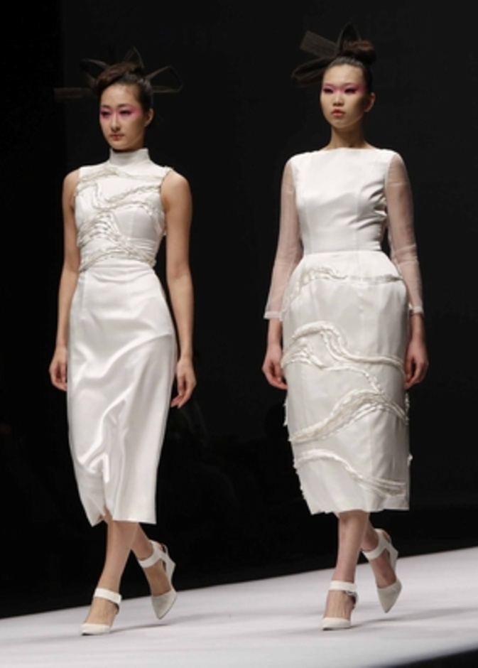 من أسبوع الموضة في بكين