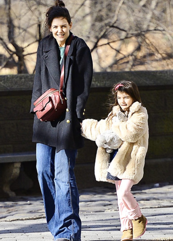  ابنتها Suri Cruise