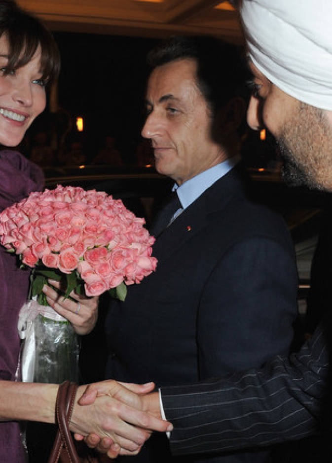 carla وsarkozy خلال زيارتهما للهند