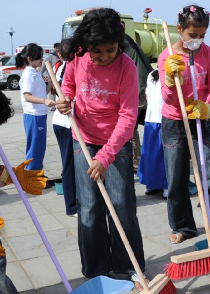 الأطفال تشارك على كورنيش جدة