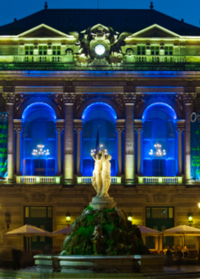 واجهة من دار الأوبرا، وقصر دي لا كوميدي، مونبلييه