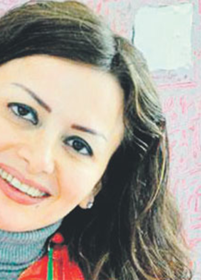 الفنانة التشكيلية علا حجازي