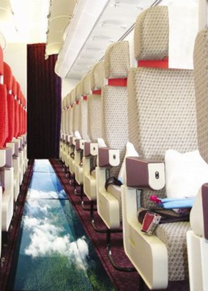 Virgin A320 الطائرة الأولى في العالم ( الكذبة) بأرضية شفافة