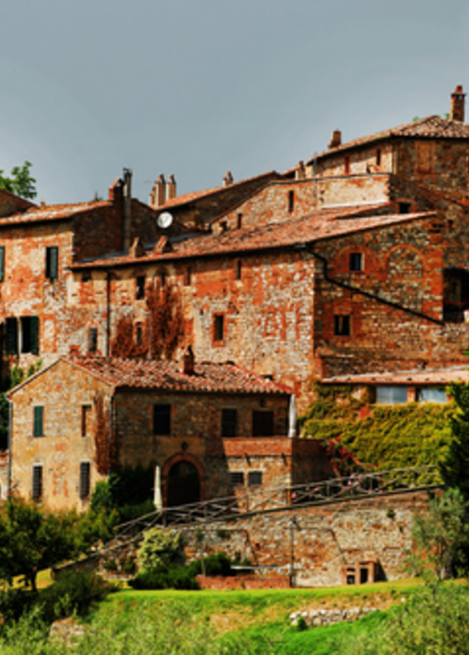 التفاصيل المعمارية للقلعة مونتالسينو، توسكانا، إيطاليا، أوروبا