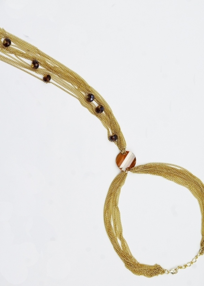 عقد بتصميم مميز