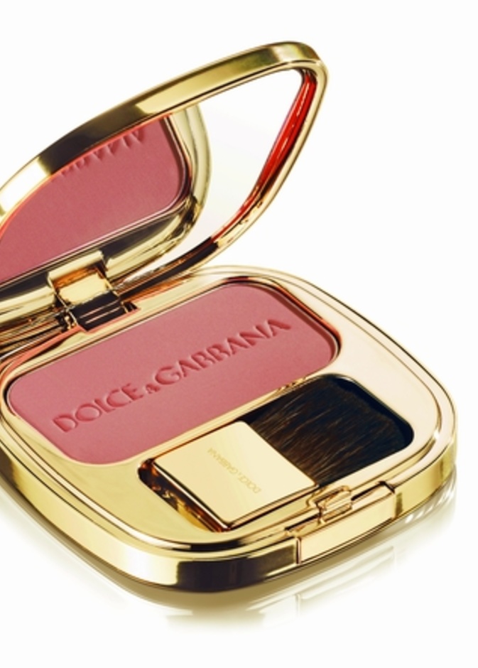 BLUSHER