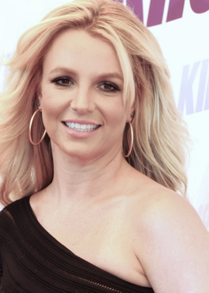 من سيحقق حلم Britney Spears بإنجاب طفلة؟