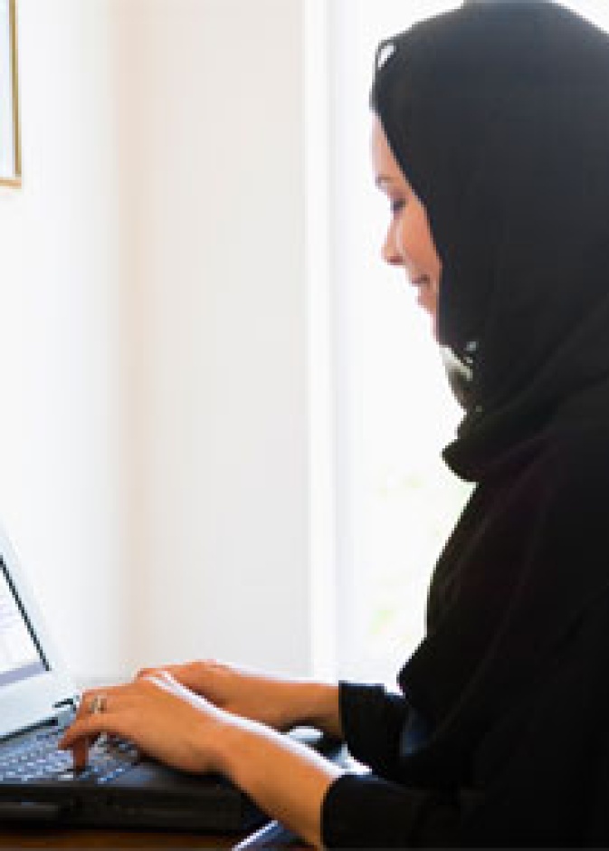 برنامج سعودي يتيح للأم متابعة أداء أبنائها داخل المدرسة!