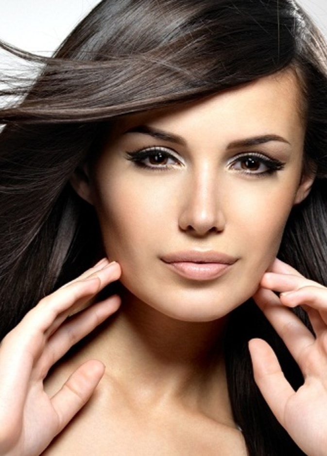 هل تعلمين فوائد تدليك الشعر؟