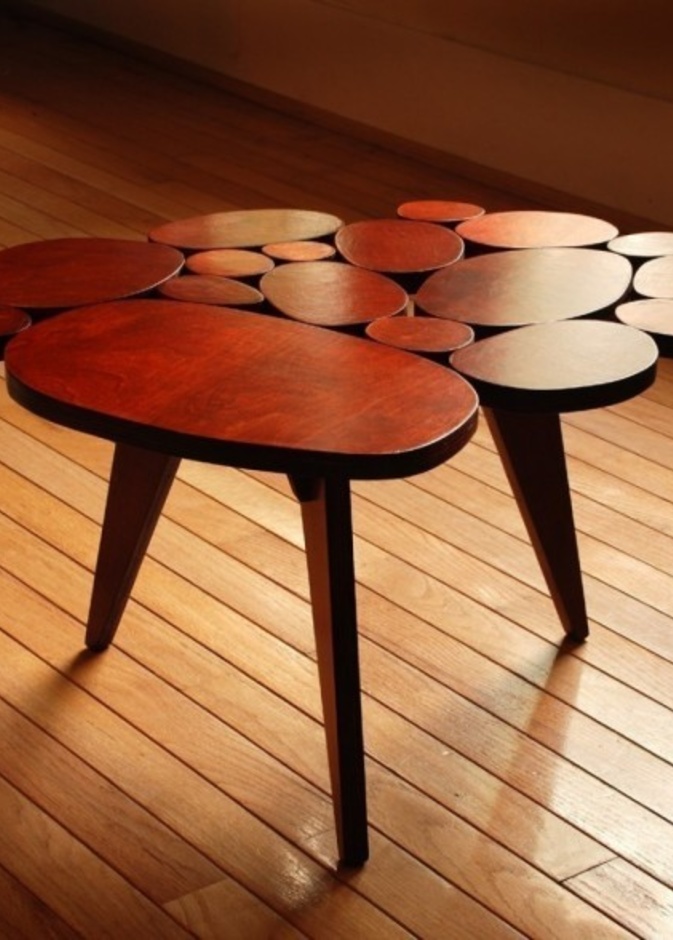 طاولات قهوة من تصميم Michael Arras