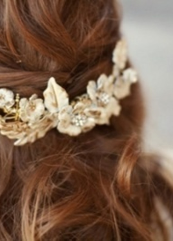 لتكن إطلالتك رومانية حالمة