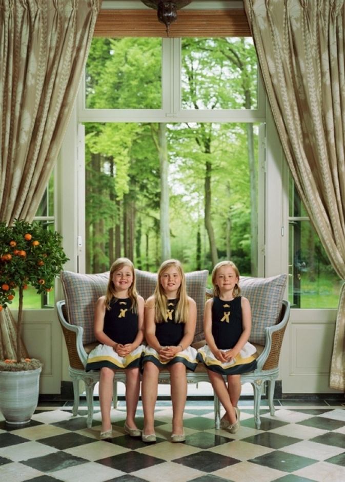 أحدث صورة لبنات الملك ويليام والملكة ماكسيما