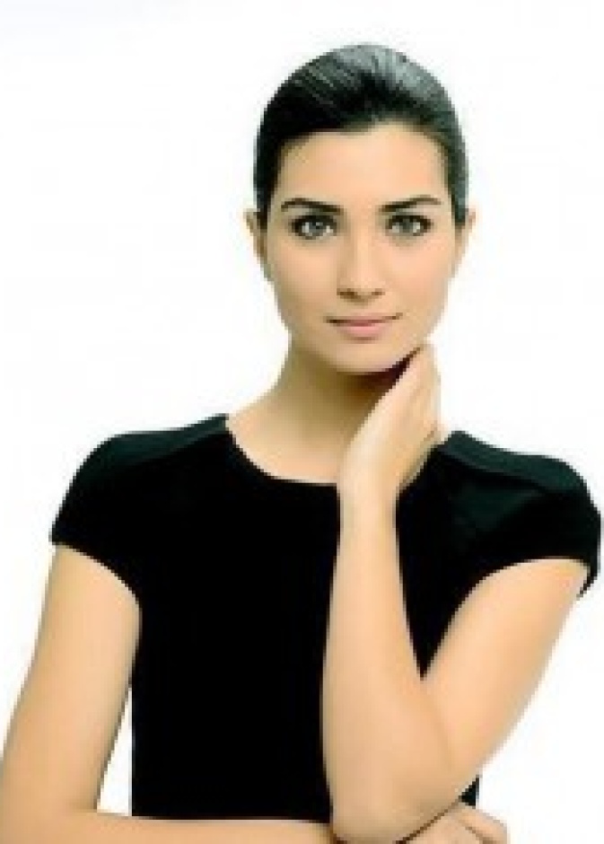 مشاهير اليوم وحظك مع الأبراج