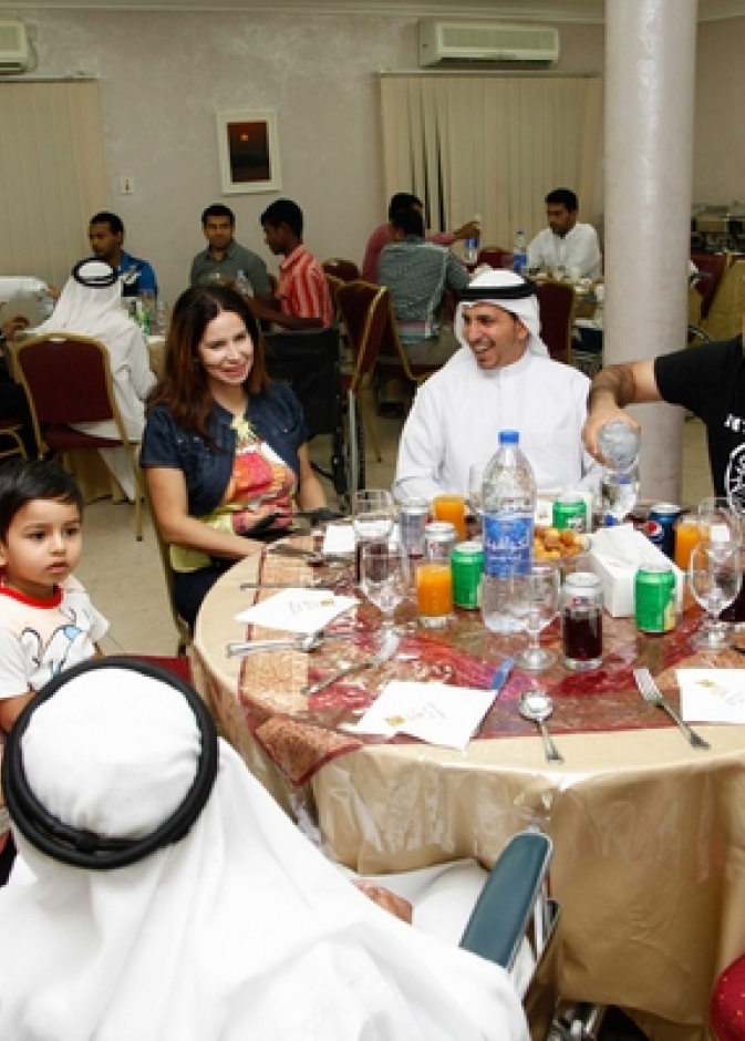 إفطار لدار رعاية المُسنِّين في عجمان