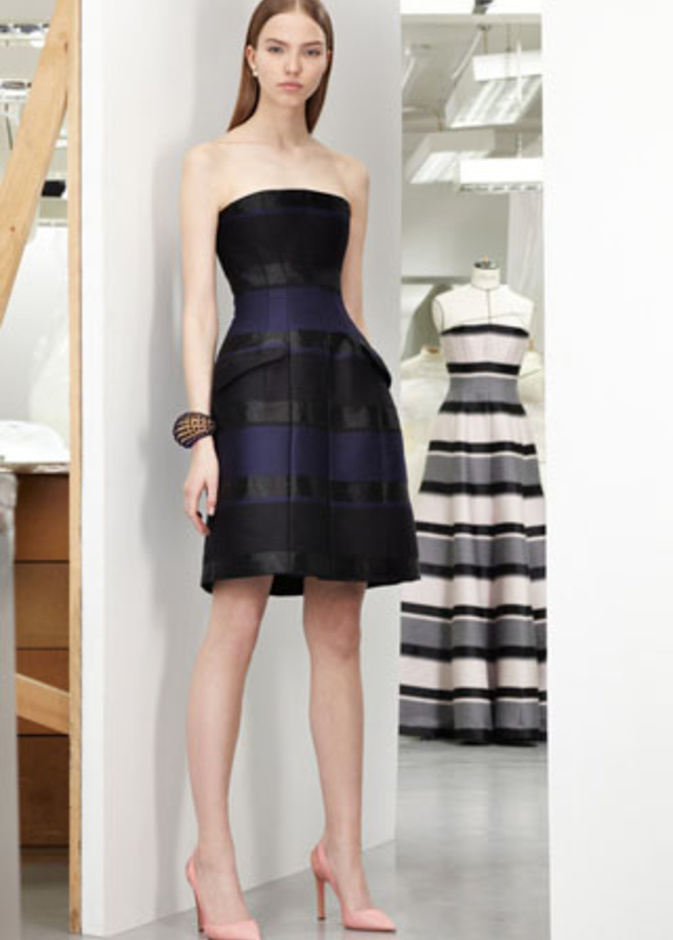 الفستان الأصلي