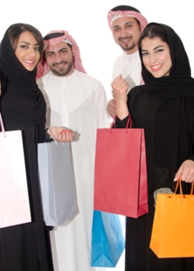 سعوديات لـ هي : لا للزوج أثناء التسوق