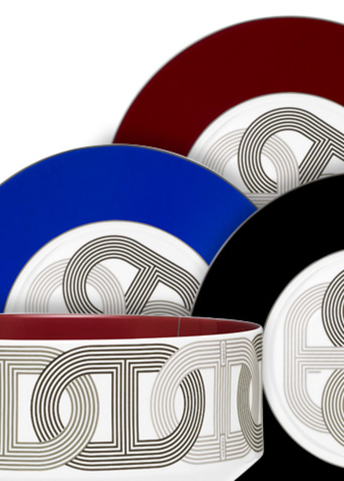 مجموعة من البورسيلين للماركة العالمية Hermes0