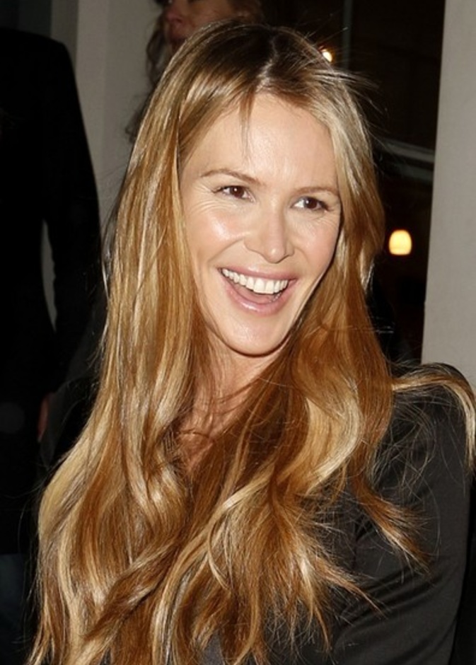 Elle MacPherson