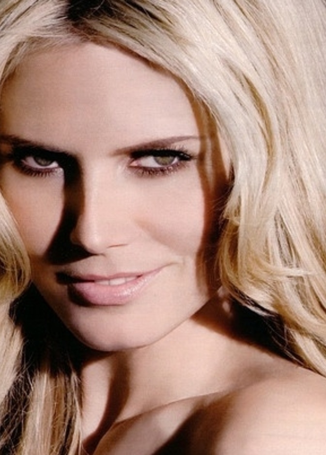 Heidi Klum نظرة ساحرة