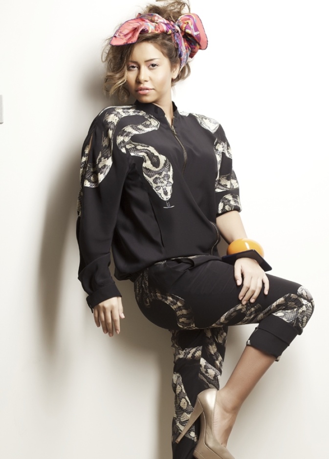 شيرين لـ هي : أناقة قلبي أهم من ملابسي ومصر أم الدنيا