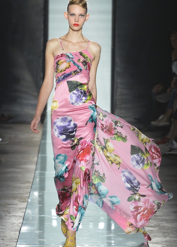 مجموعة Rocco barocco: رؤية ورديّة للحياة