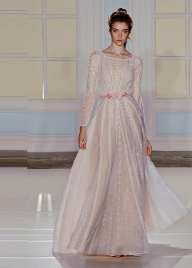 Temperley London فستان لون ليلكي فاتح جداً بحزام