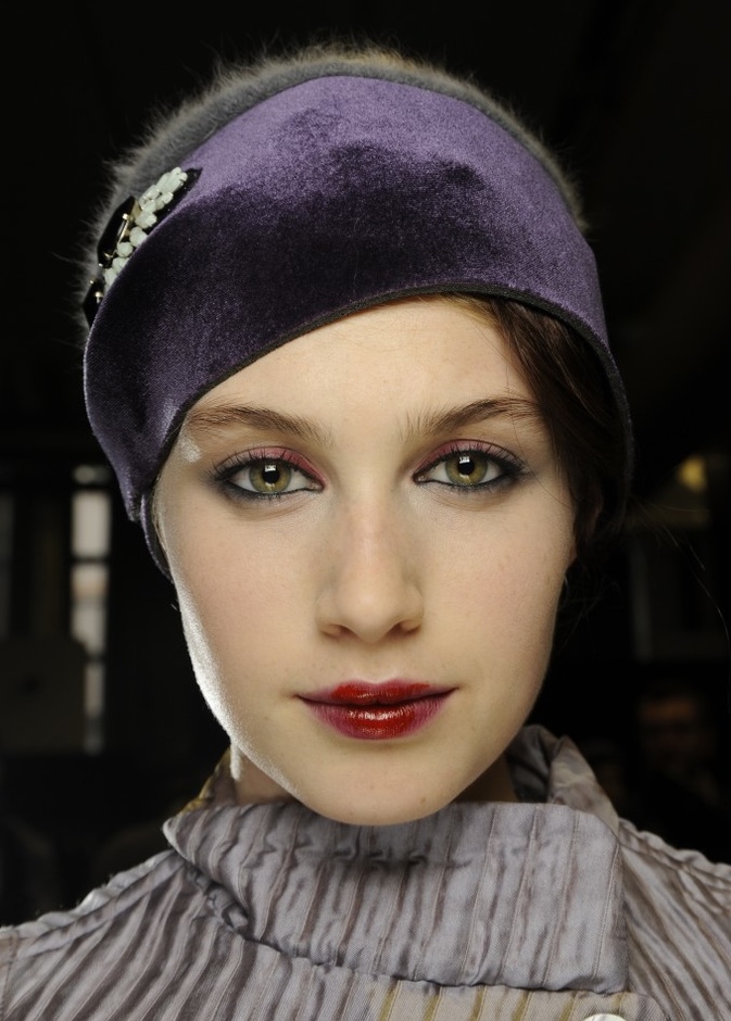 لهذا الخريف... فلتكن شفاهك لامعة