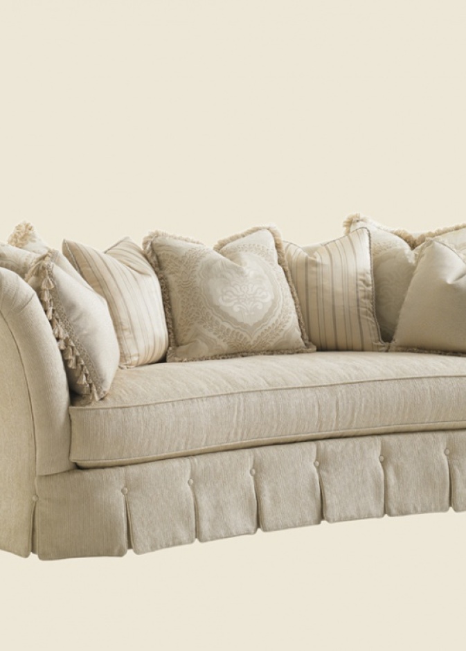  من Floretino التي تشتهر بأفضل النحاتين والمعماريين والتي تقدم اليوم أفخر قطع الأثاث بتصميم راق وجميل