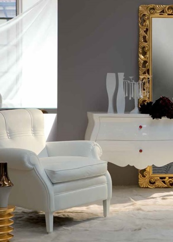 يتناغم اللون الذهبي مع الأبيض بشكل أنيق للغاية