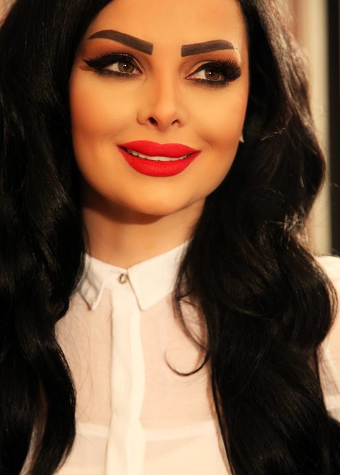 ديانا كرزون بأحدث إطلالة لها على الفايسبوك .