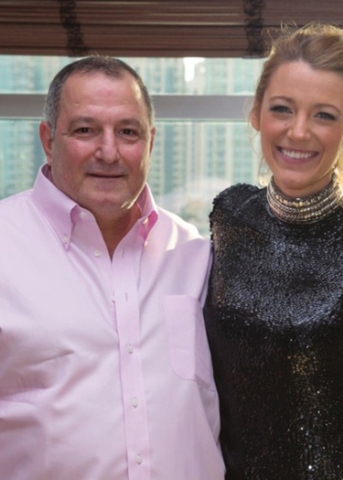 الزميل عدنان الكاتب مع نجمة هوليوود الساحرة Blake Lively