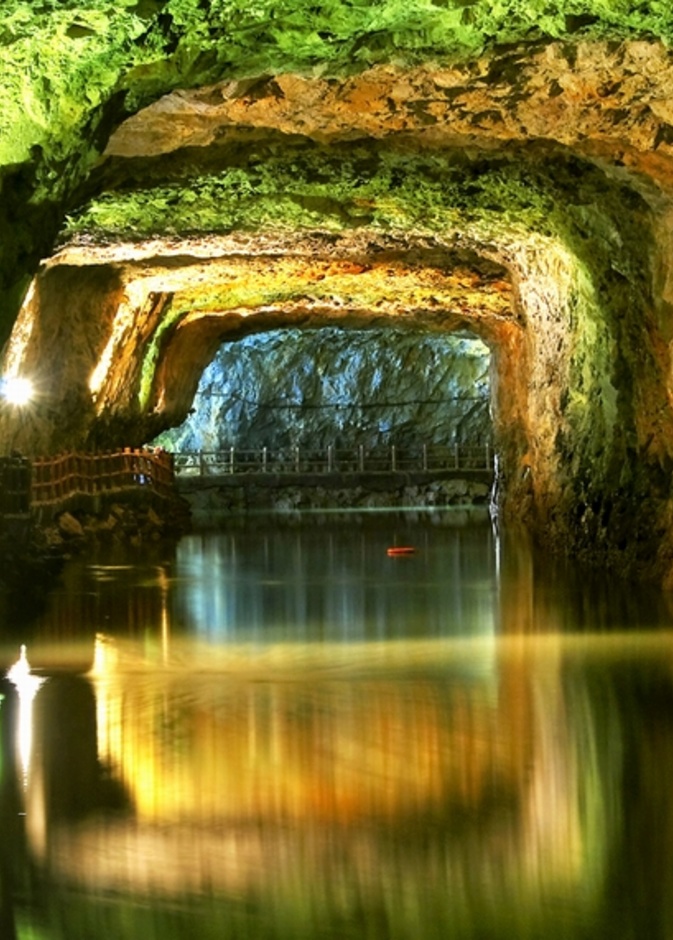 الجذب السياحي تايوان ماتسو نفق بيهاى الشهير