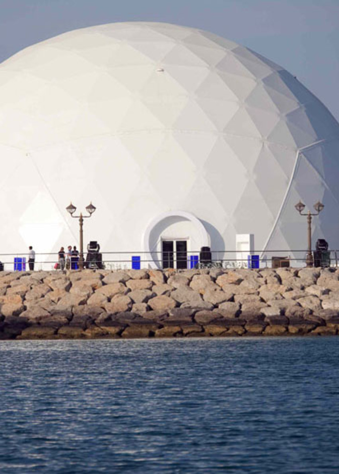 استاد باراسيتي في نادي دبي الدولي للرياضات البحرية – مرسى دبي