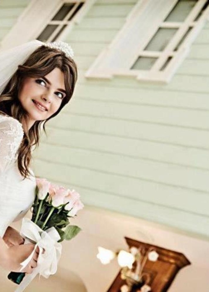 الدعوة عامة لزفاف الممثلة التركية بلين كارهان  