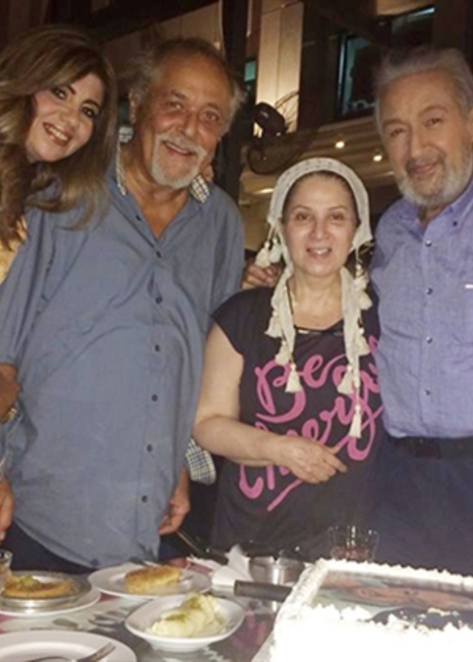 محمود عبدالعزيز شارك ايضا باحتفاله مع نور الشريف