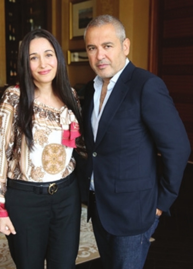 رئيسة التحرير مي بدر مع المصمم العالمي إيلي صعب