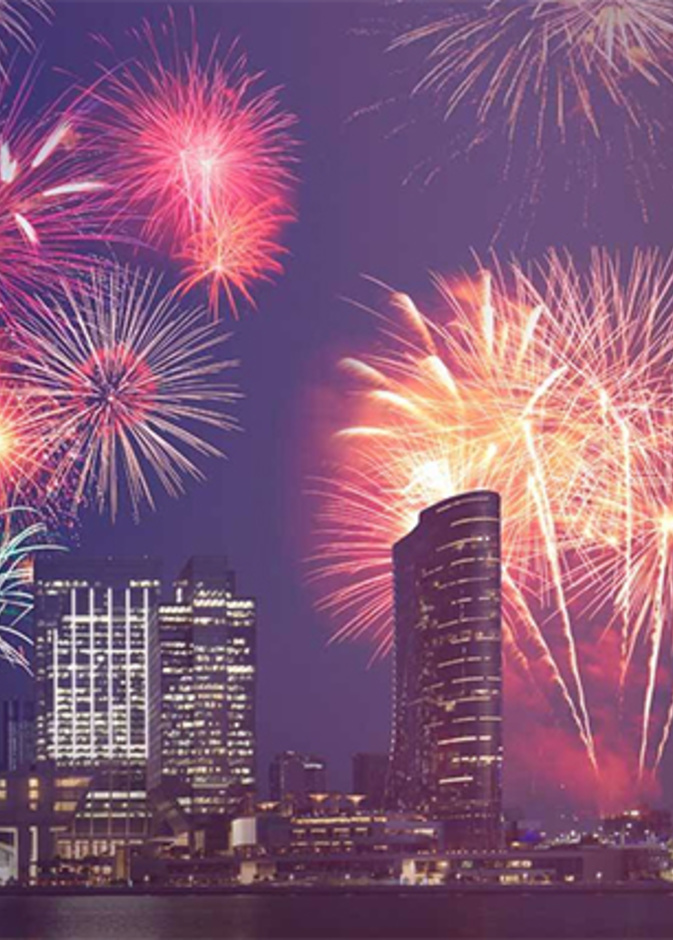 عروض مدهشة ليلة رأس السنة في سماء جزيرة الماريه في أبوظبي