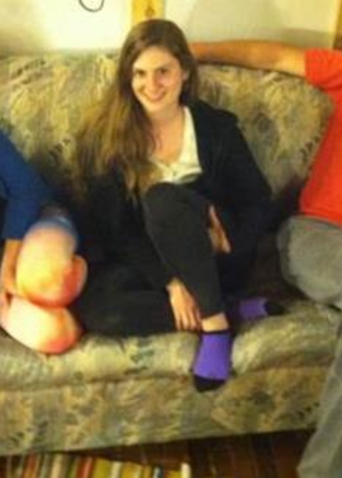 طلاب يعثرون على "ثروة" في أريكة قديمة