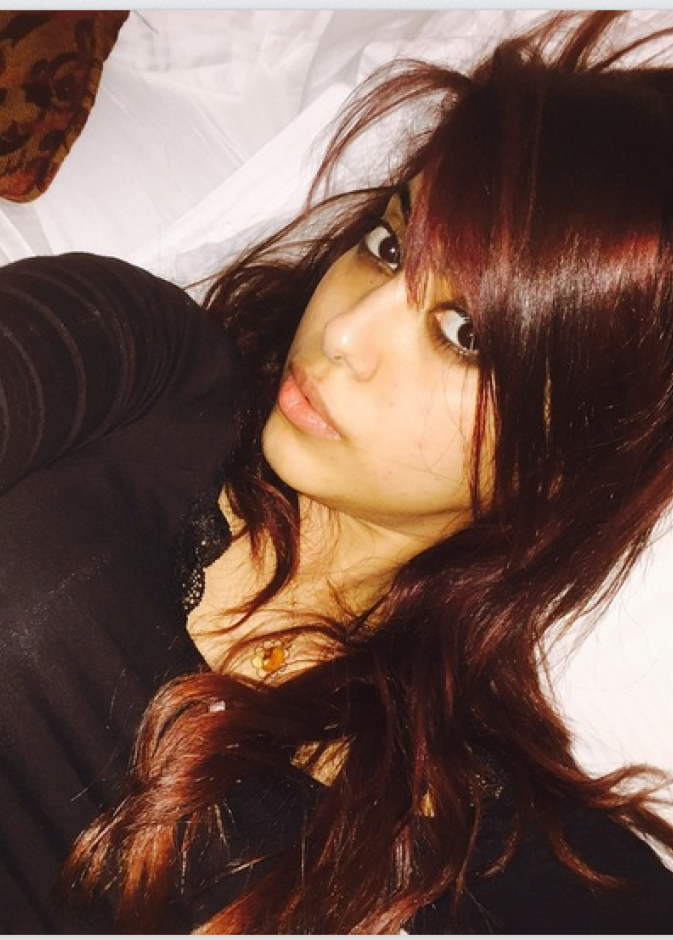 شيلاء سبت تلتقط صورة سلفي لها قبيل النوم  رغم اصابتها بوعكة صحية