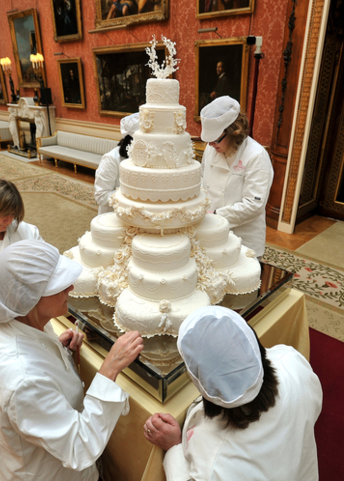 كيكة الطبقات تحتاج إلى مايكفي من الوقت للطلب و التسليم