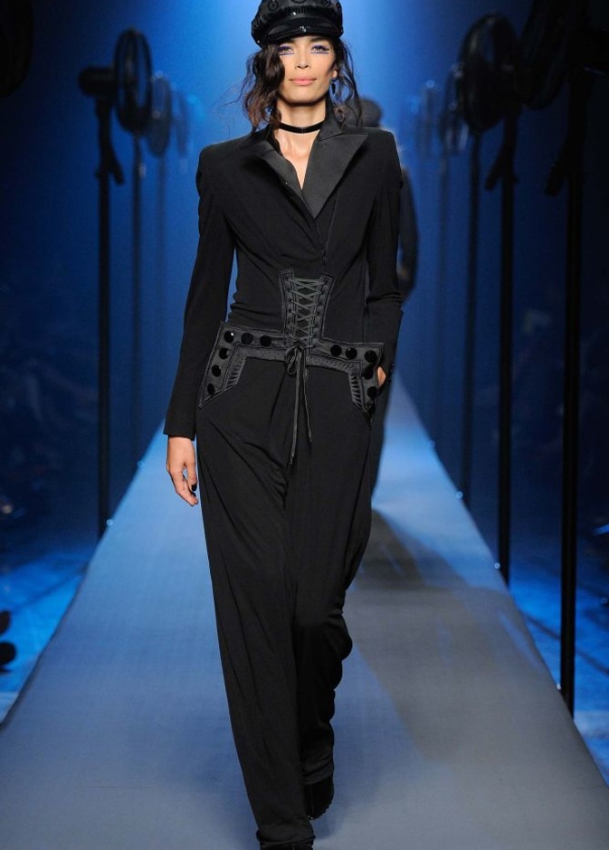 الغرابة والتنوّع في عرض أزياء  Jean Paul Gaultier