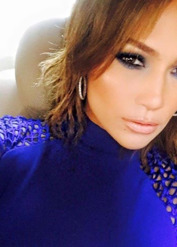 شعر قصير ولا تهتم لأحد هذا ما تقوله جينفر لوبيز