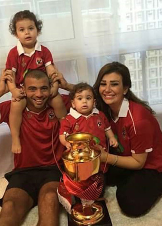 يارا نعوم تشارك عماد متعب احتفاله بكأس السوبر