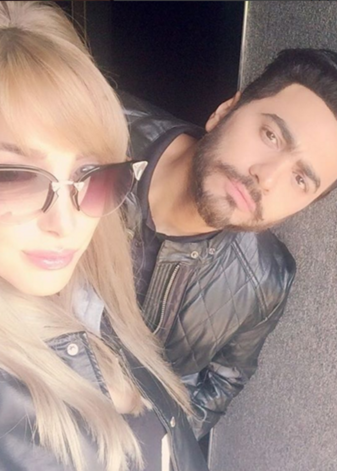 تامر حسني مع زوجته بسمة بوسيل بأحدث صورة لهما