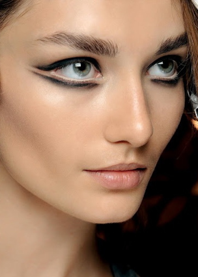 برجوازية الشفاه الحمراء