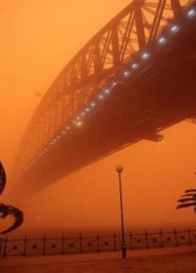 العاصفة قتلت سيدة وأصابت عدة أشخاص