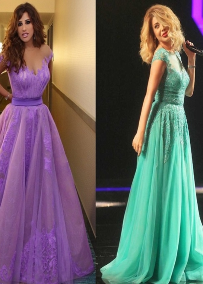 رقي وتألق بفساتين السهرة باللون النيلي الحيوي