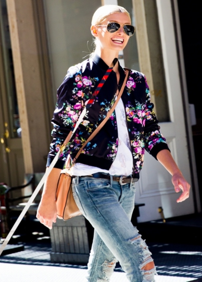 اختاري توب مزينة بالورود لاطلاة رمضانية منعشة